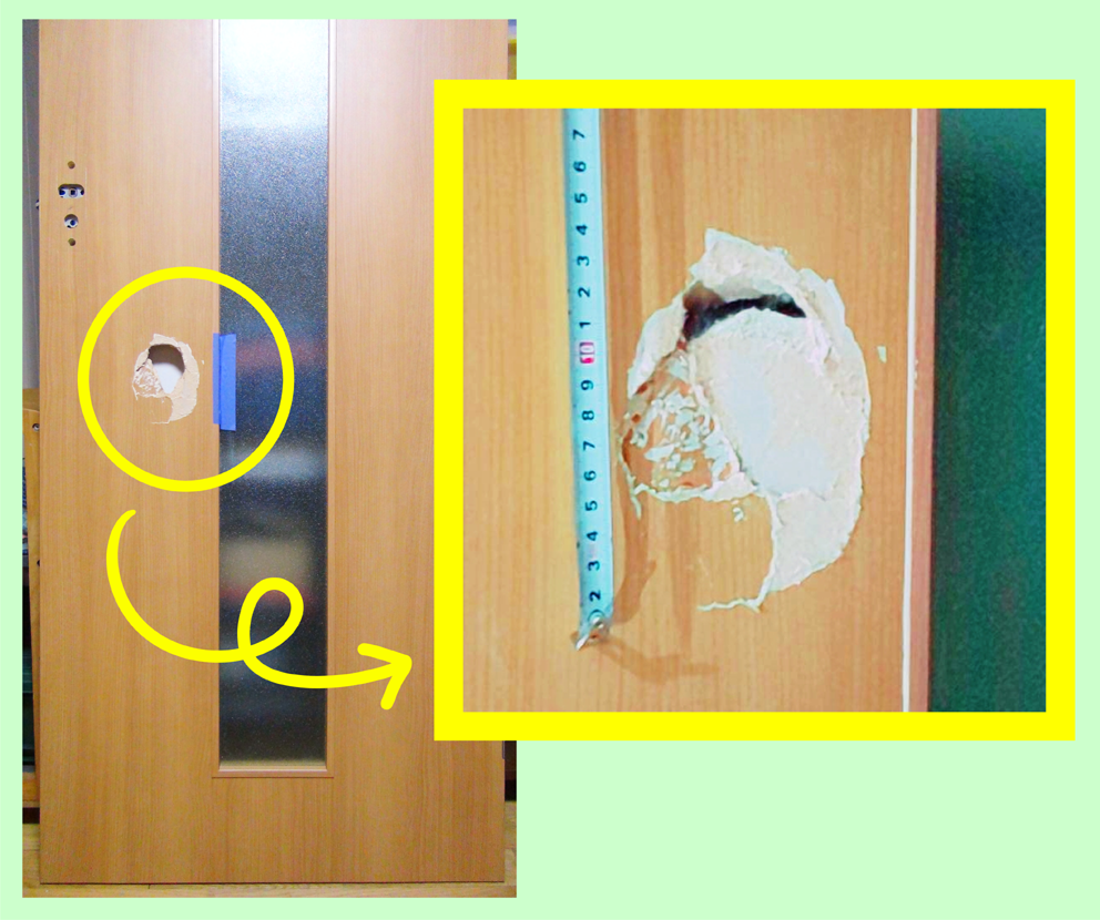 建具の破損穴
